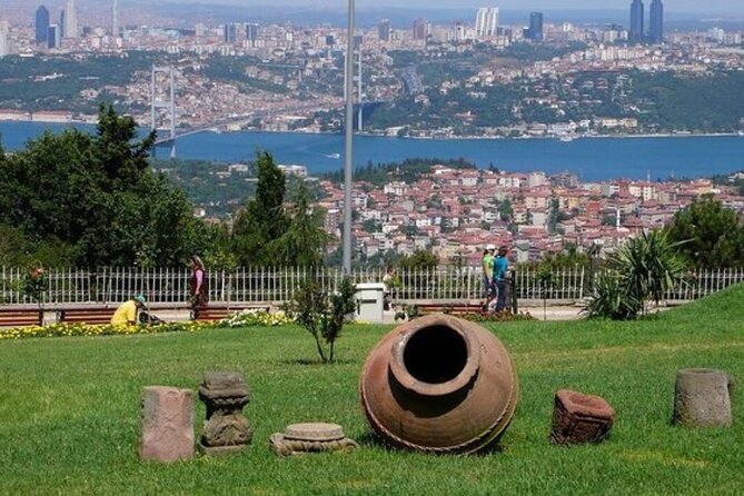 Istanbul Asia and Europe Tour By Bus And Bosphorus Cruise - Beylerbeyi Palace: A Calm Hour in a Proper Historic Setting