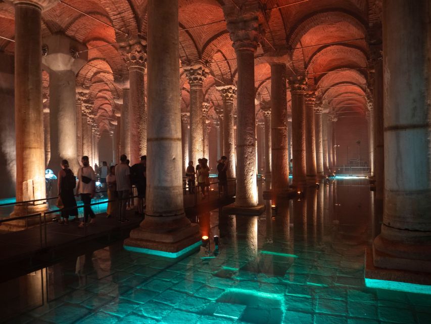Istanbul: Basilica Cistern Walking Tour with Entry Ticket - Basilica Cistern in 90 minutes: why this underground stop feels so strange