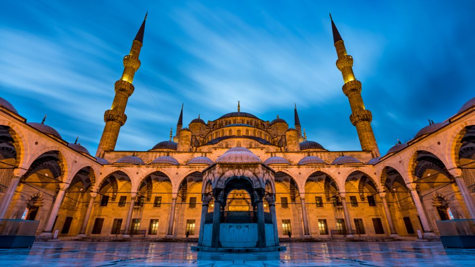 Istanbul: Best City Highlights Guided Tour with Tukish Lunch - Topkapi Palace: Ottoman Power in Real Rooms