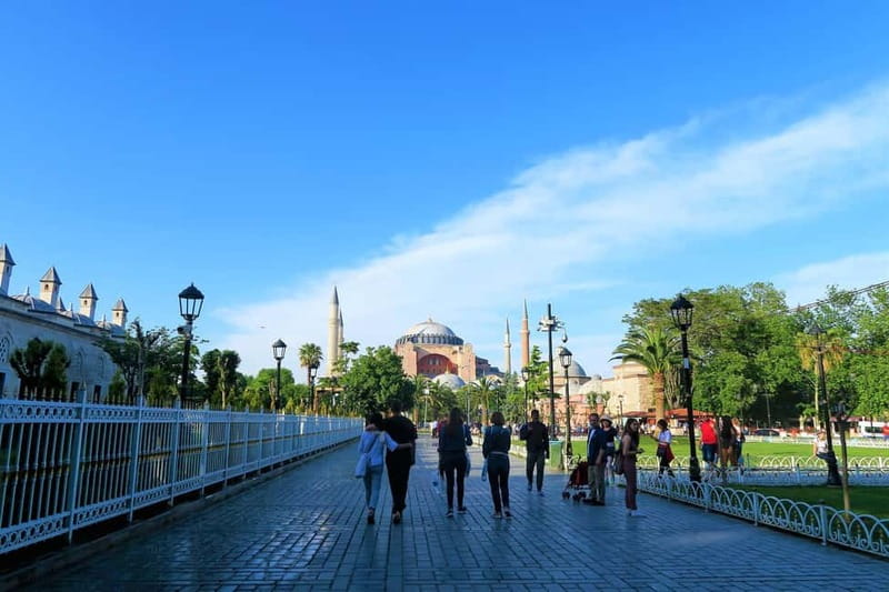 Istanbul: Best of Old City Full-Day Tour with Transfers - Hippodrome of Constantinople to Blue Mosque: the day’s rhythm