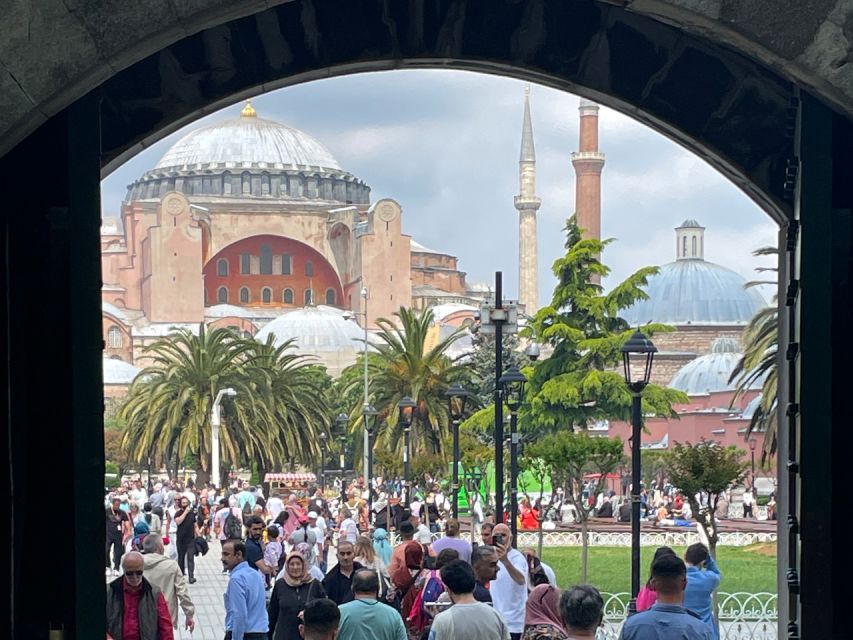 Istanbul Blue Mosque Guided Tour - What you can access (and what you can’t)