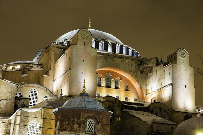 Istanbul: Blue Mosque, Hagia Sophia, & Basilica Cistern Tour - Basilica Cistern: Fast-Track Entry and the Medusa Heads