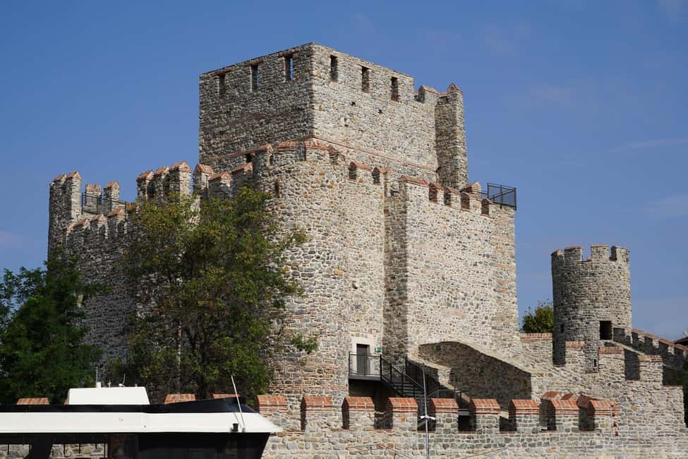 Istanbul: Boat Cruise w/ Snacks & Anatolian Fortress Visit - Asian shoreline return: Beylerbeyi, Kuleli, and Maiden’s Tower