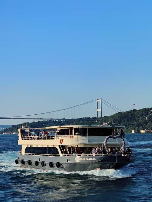 Istanbul Bosphorus: 3-Hour Day Cruise's with Asian Side Stop - Where you board: Eminönü vs. Karaköy, and why it helps