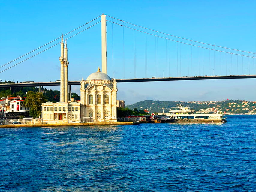 Istanbul: Bosphorus and Golden Horn Sunset Yacht Cruise - Timing tips: how to plan for a sunset that moves