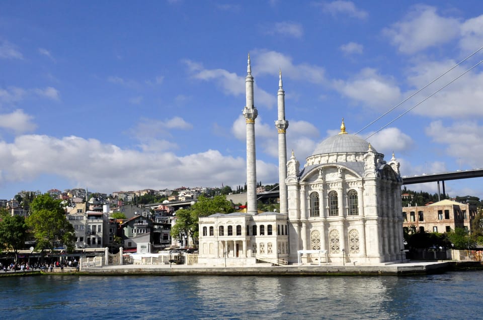 Istanbul: Bosphorus Boat Cruise - Golden Horn: the dockyard angle that sticks in your head