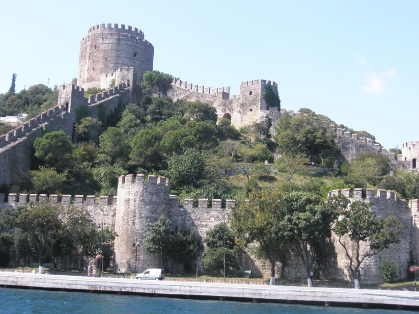 Istanbul: Bosphorus Boat Cruise - Meet at Ahırkapı İskelesi: your best move for a smooth start