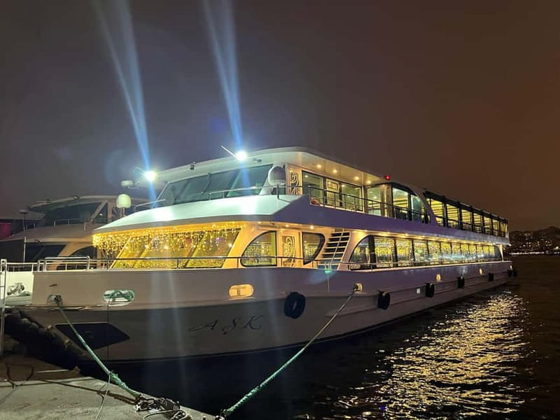 Istanbul: Bosphorus Cruise Dinner, Show & Alcoholic Drinks - The Dinner Plan: Nine Cold Mezes, a Hot Starter, and Your Main Choice