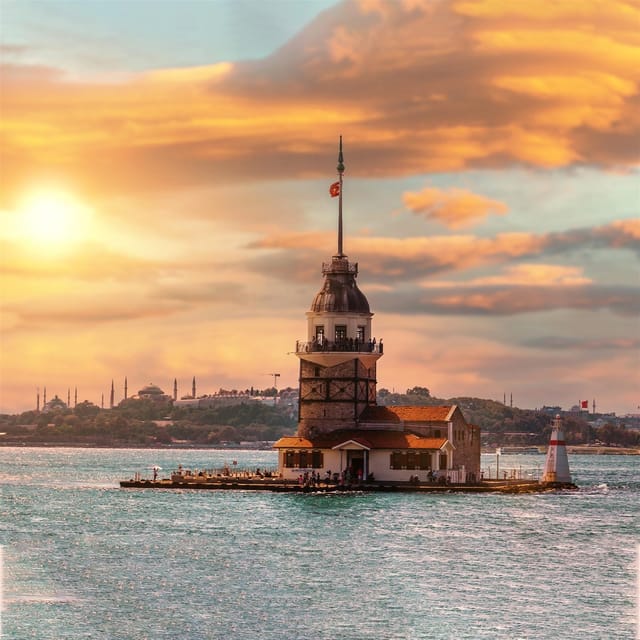 Istanbul: Bosphorus Cruise from Europe or Asia & Audio Guide - Dolmabahçe Palace, Küçüksu Kasrı, and Ortaköy: the waterfront “greatest hits”