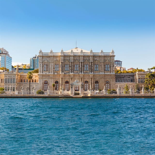 Istanbul: Bosphorus Cruise from Europe or Asia & Audio Guide - Live English commentary plus a multi-language audio guide: how to get the most