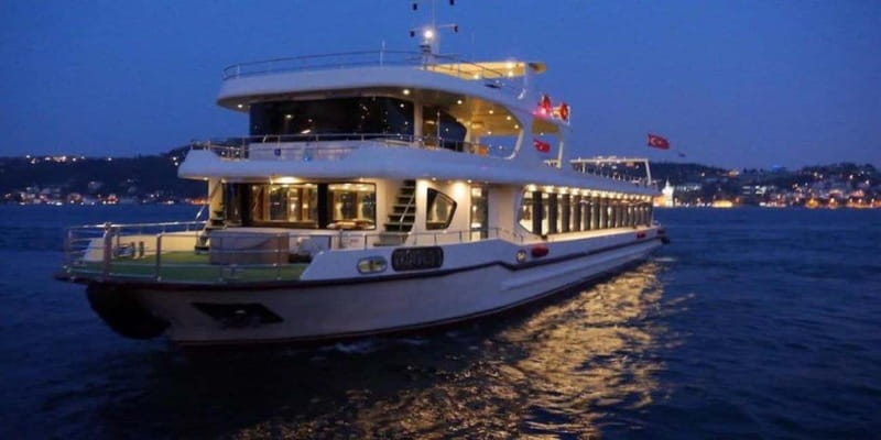 Istanbul: Bosphorus Dinner Cruise Includes Transfer & Drinks - Why Bosphorus views feel special (and not just scenic)