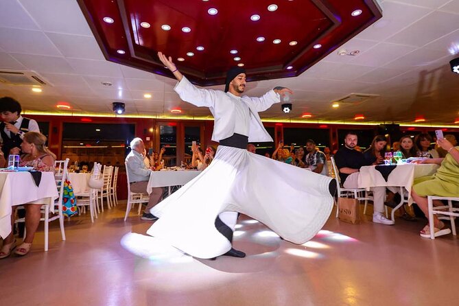 İstanbul Bosphorus Dinner Cruise with Traditional Turkish Show - Dinner and soft drinks: included, but don’t overexpect fine dining