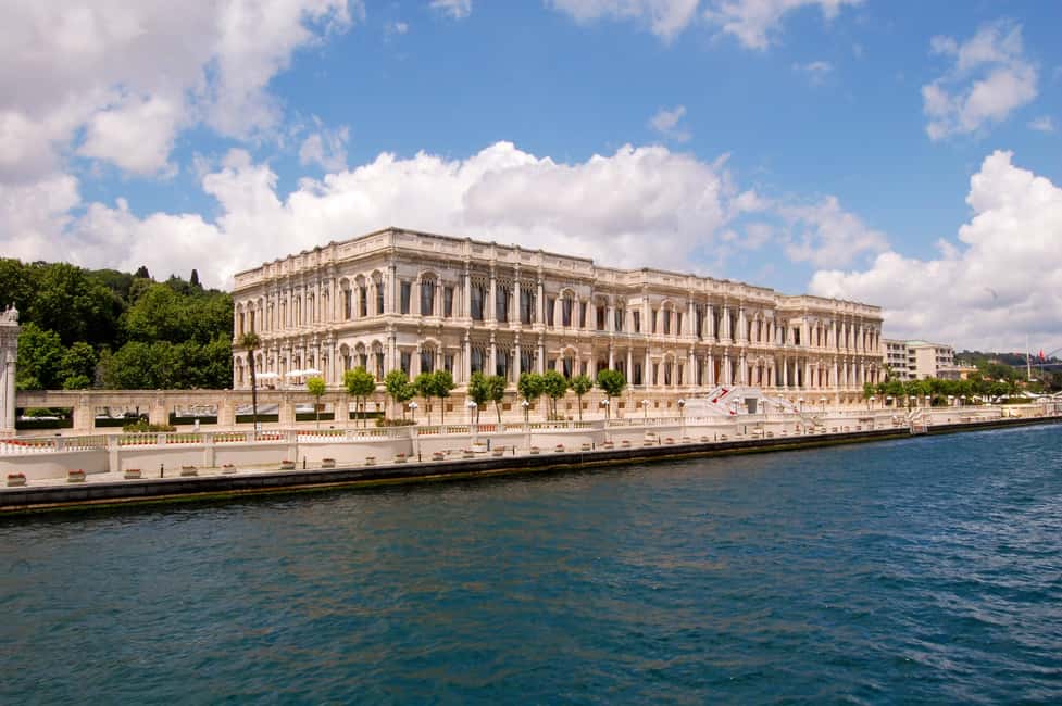 Istanbul: Bosphorus Lunch Cruise with Guide & Drinks - Comfort, Seasickness, and What to Bring