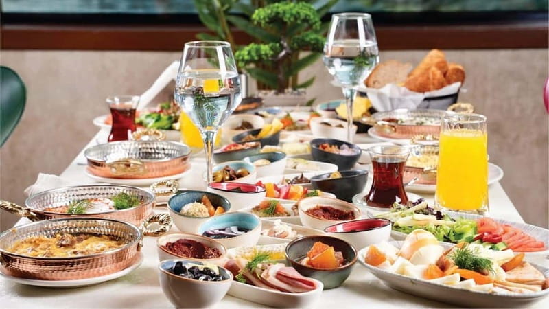 Istanbul: Bosphorus Morning Cruise with Breakfast - Key things to know before you go