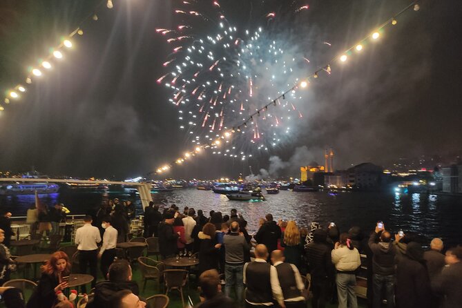 Istanbul Bosphorus New Year's Eve Dinner Cruise Party in Istanbul - The entertainment: belly dance, folk dance, and DJ set