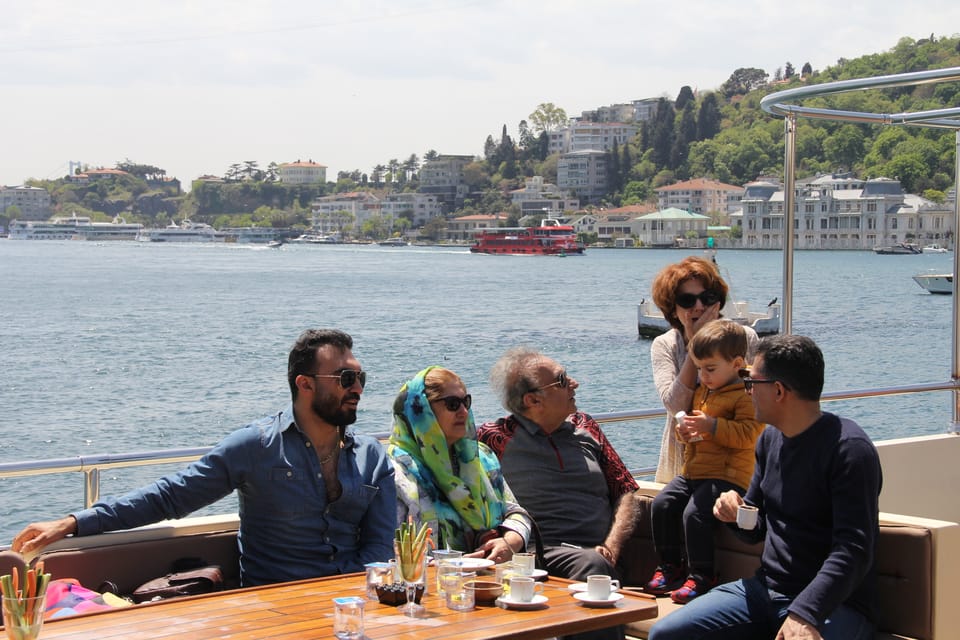 Istanbul: Bosphorus Strait and Black Sea Lunch Cruise - The Bosphorus sights from the water: palaces, forts, and bridge views