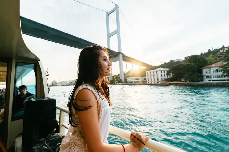 Istanbul: Bosphorus Strait Sightseeing Cruise & Audio Guide - Quick take: what stands out