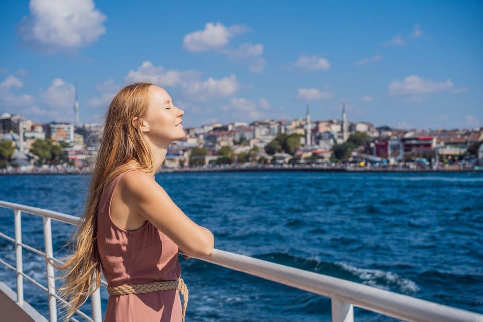 Istanbul: Bosphorus Strait Sightseeing Cruise & Audio Guide - Your 2-hour Bosphorus route: from palaces to bridges