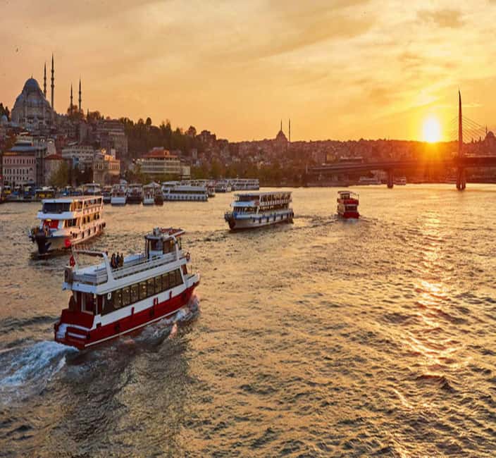 Istanbul Bosphorus Sunset Cruise Guided Tour - The 2-Hour Format: What You Gain and What You Don’t