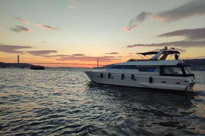Istanbul Bosphorus Sunset Cruise on the Luxury Yacht - Suada (Galatasaray Island) and Bebek: Softer Views for Calm