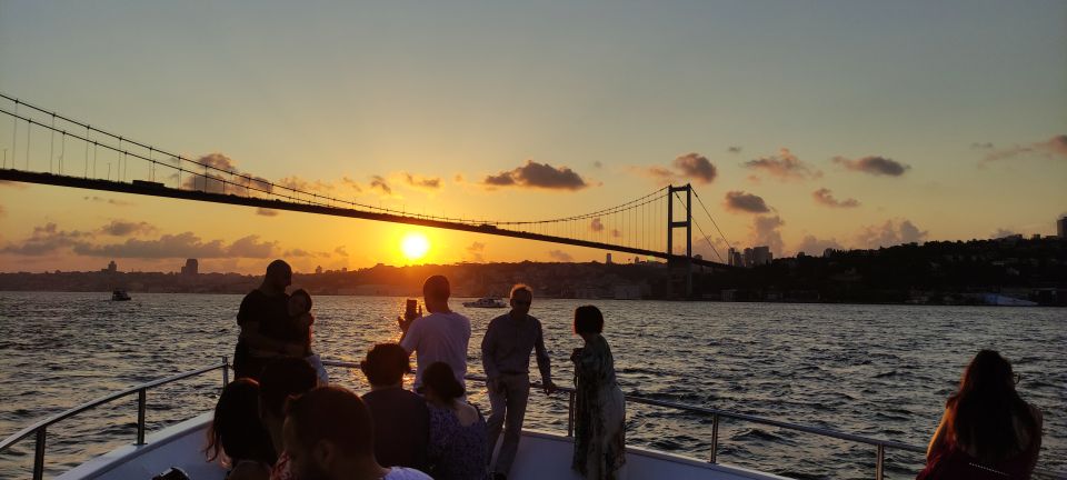 Istanbul: Bosphorus Sunset Cruise with Snacks and Wine - Ortaköy Mosque and the Ortaköy Area: The Photo Moment You’ll Actually Enjoy