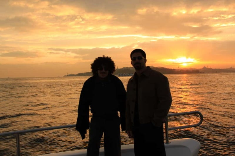 Istanbul: Bosphorus Sunset or Night Yacht Cruise & Transfers - What happens on the boat: the flow of the ride