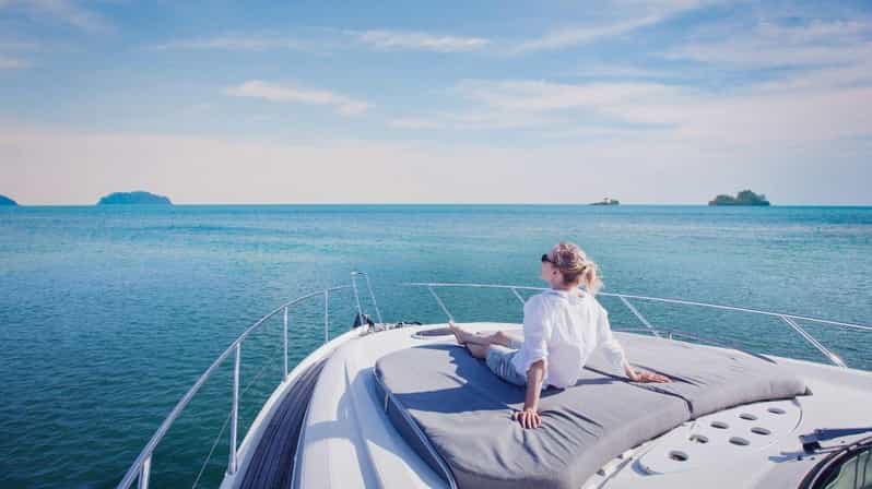 Istanbul: Bosphorus Yacht Cruise - Why the Bosphorus cruise works better than sightseeing from shore