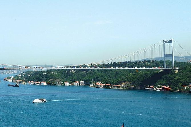 Istanbul Bus and Boat: 5 Hours Guided City Tour & Boat Cruise - Key highlights at a glance