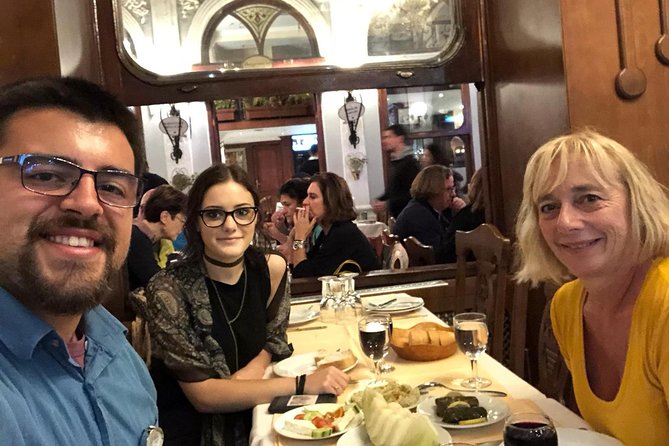 Istanbul by Night: Dining Out in a Turkish Way - Stop 4: raki, aperitif style, with group customs