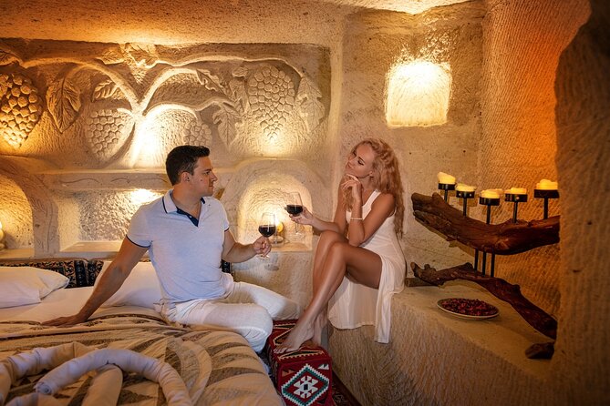 Istanbul: Cappadocia 2-3 Day Tour with Flights & Hotel - Sleeping in a cave hotel: what you’re really paying for