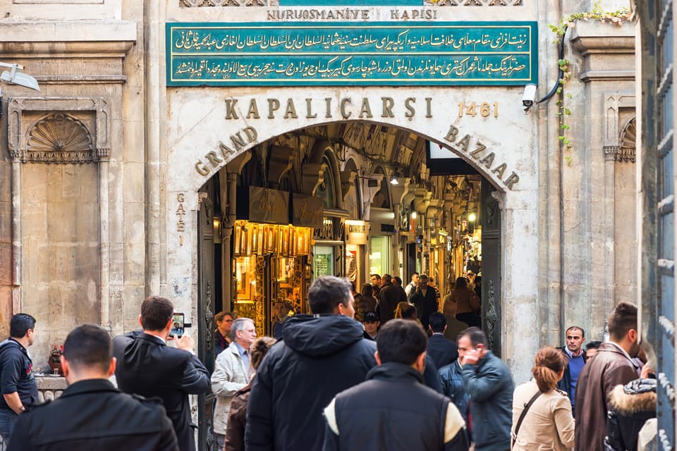 Istanbul City Walk: Blue Mosque, Hippodrome & Hagia Sophia - Starting at Alman Çeşmesi: A Calm Way to Begin