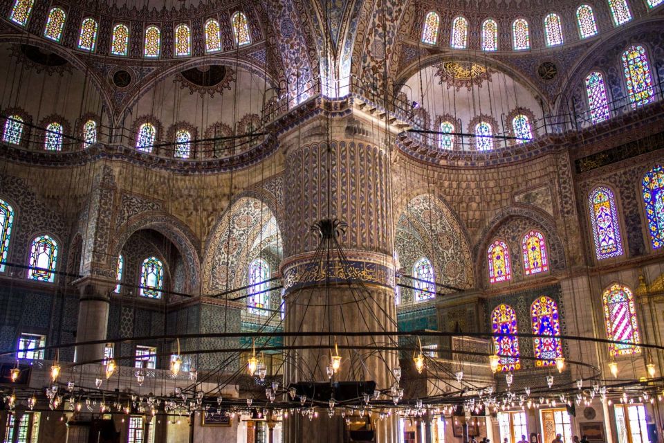 Istanbul Classics Half-Day Morning Tour - Entering Hagia Sophia: The Church of Divine Wisdom and Its Three Lives