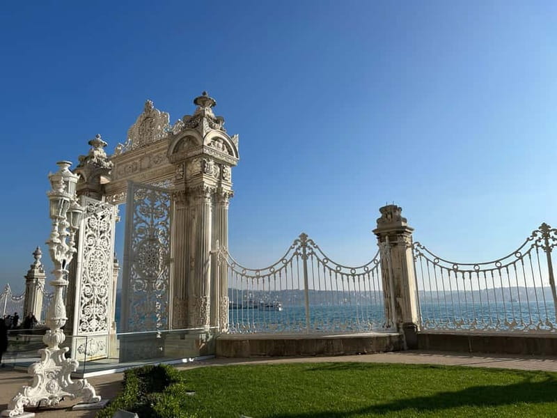 Istanbul: Dolmabahce Palace and Harem Fast-Track & Audio - The free audio guide device: how to make it actually useful
