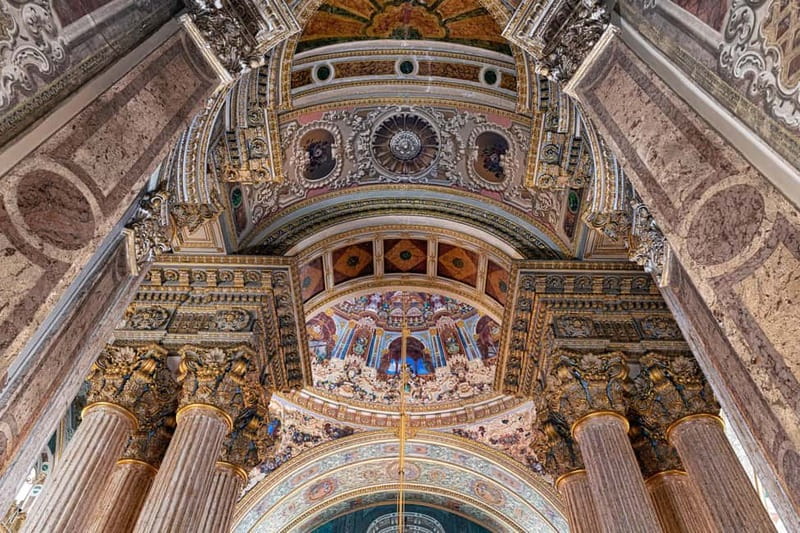 Istanbul: Dolmabahce Palace Guided Tour - Sultan’s Harem Traditions and Stories (In About 30 Minutes)