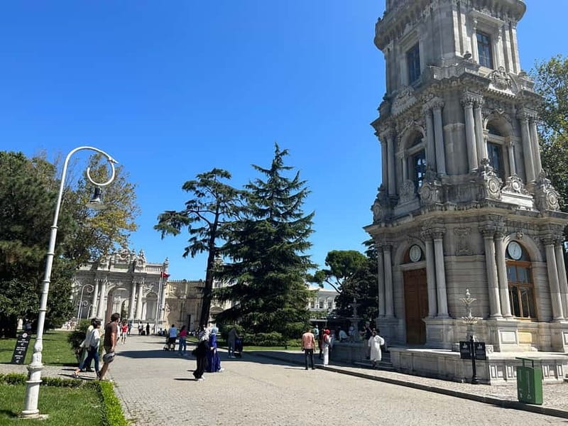 Istanbul: Dolmabahce Palace Guided Tour - Price and Value: $412 for a Private Group, Plus Admission