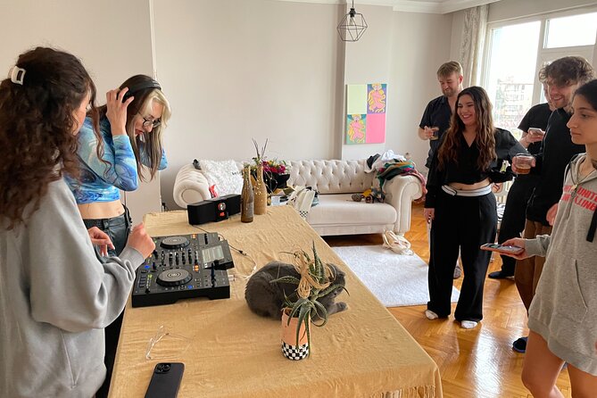 Istanbul Electronic Music and Culture Workshop From Local DJ - Mixer Basics You Can Actually Use
