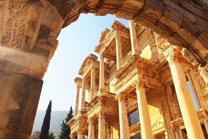 Istanbul, Ephesus, Pamukkale and Cappadocia 8 Day Package - Day 2 in Sultanahmet: Hagia Sophia, Topkapi, Blue Mosque, Bazaar Circuit