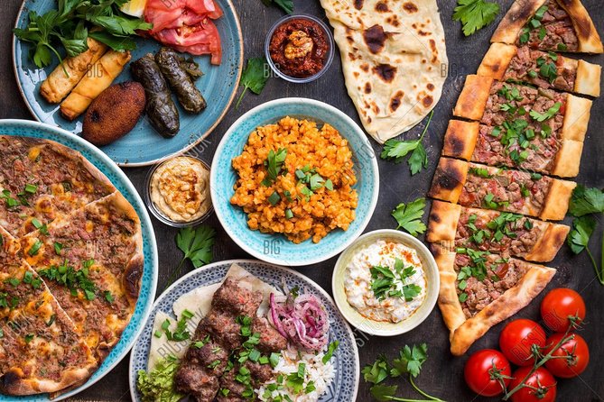 Istanbul Food Escape : Ferry to the Flavors of the Asian Side - Çengelköy at Tarihi Çınaraltı: Street Food by the Sea