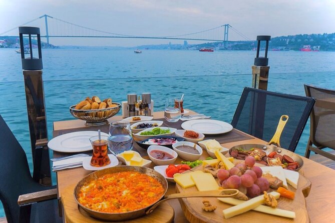 Istanbul Food Escape : Ferry to the Flavors of the Asian Side - Misir Çarşısı Spice Market: Smells, Sweet Snacks, and Old-School Shopping