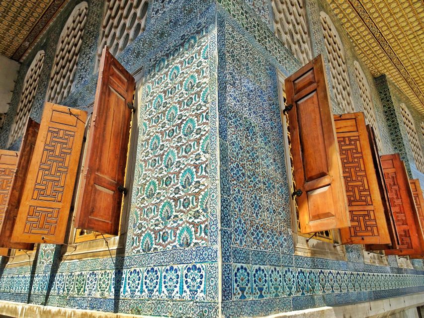 Istanbul: Full-Day City Highlights Tour with Lunch - Pickup, timing, and the air-conditioned vehicle reality check