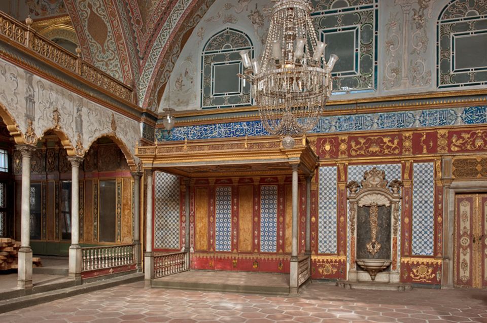 Istanbul: Full-Day Heritage Tour - Hippodrome and the German Fountain: ancient leftovers you can still spot