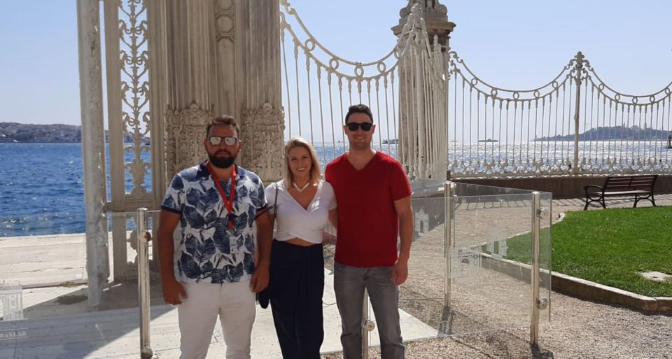 Istanbul: Full-Day Highlights Tour with Guide and Lunch - Topkapi Palace: skip the ticket line, pay the entry fee, and know what’s not included