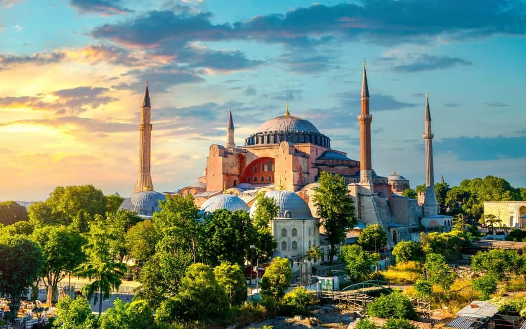 Istanbul: Full-Day Old City Tour And Sunset Bosphorus Cruise - Christian landmarks in the mix: Sveti Stefan Church and St George’s Cathedral