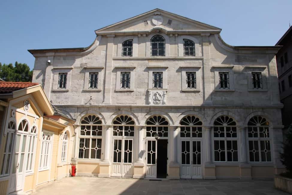 Istanbul: Full-Day Old City Tour And Sunset Bosphorus Cruise - Hagia Sophia: a guided visit plus extra entrance to plan for
