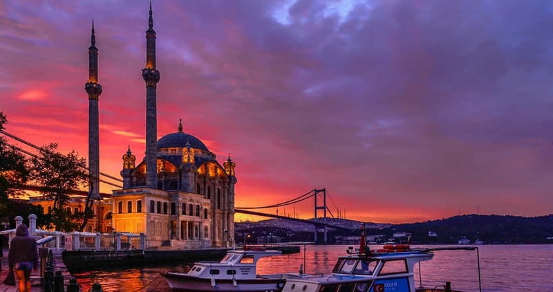 Istanbul: Full-Day Private City Highlights Guided Tour - Sitting inside the Blue Mosque: what to look for and how to use your time