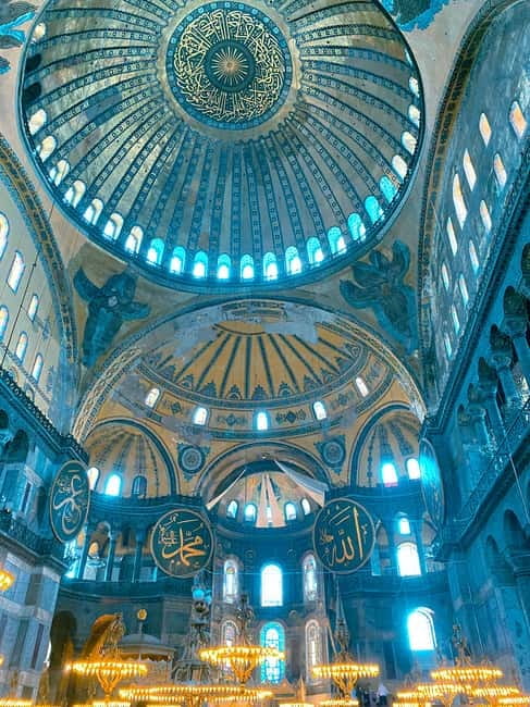 Istanbul: Full-Day Private City Highlights Guided Tour - Hagia Sophia: cathedral, mosque, museum—one building, many stories