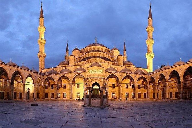 ISTANBUL: Full-Day Private Tour with Top Attractions - Grand Bazaar: the famous market stop without total chaos