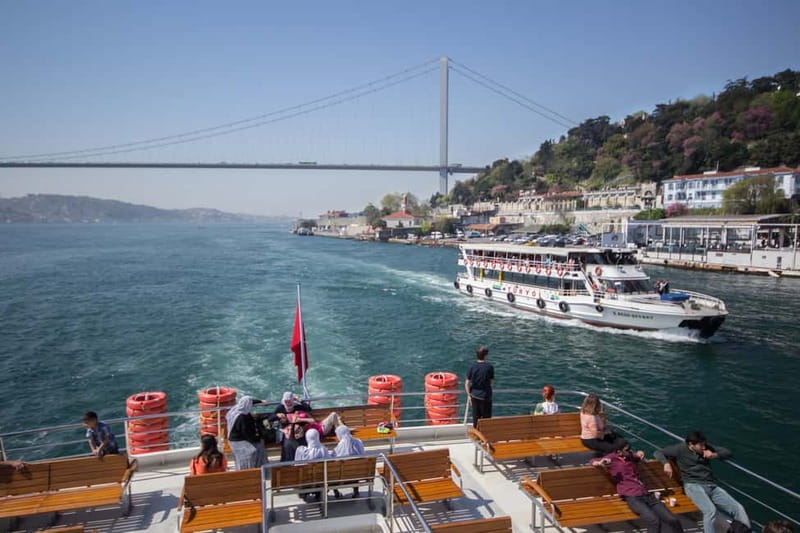 Istanbul: Full-Day Tour with Dolmabahce & Bosphorus Cruise - Dolmabahçe Palace: Last Ottoman Sultans in Full Glamour