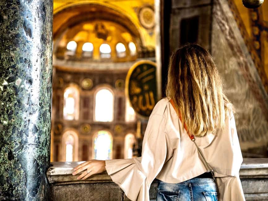 Istanbul: Hagia Sophia & Blue Mosque Entry Tickets - Meeting at Dsign Cafe: Where the Day Starts (and How Not to Waste It)