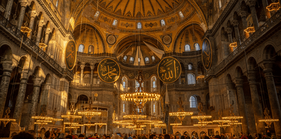 Istanbul: Hagia Sophia Entry Ticket with Audio Guide - Self-Guided With Audio App vs a Live Guide